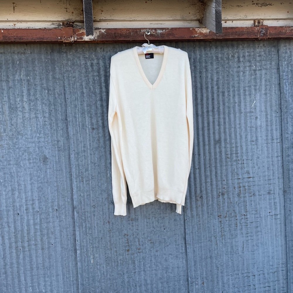 Vintage Mens Cream Colored V-Neck Sweater Size XLT
